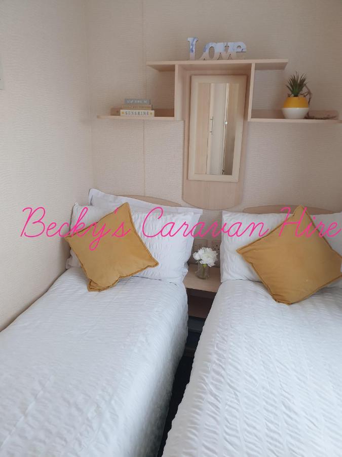 Becky'S Caravan At Marton Mere Blackpool Kültér fotó